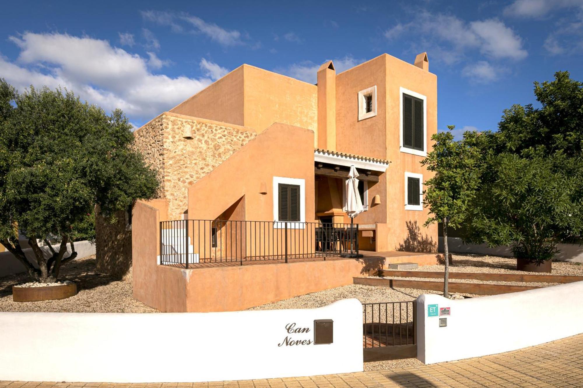 Noves - De 4 35 Y 52